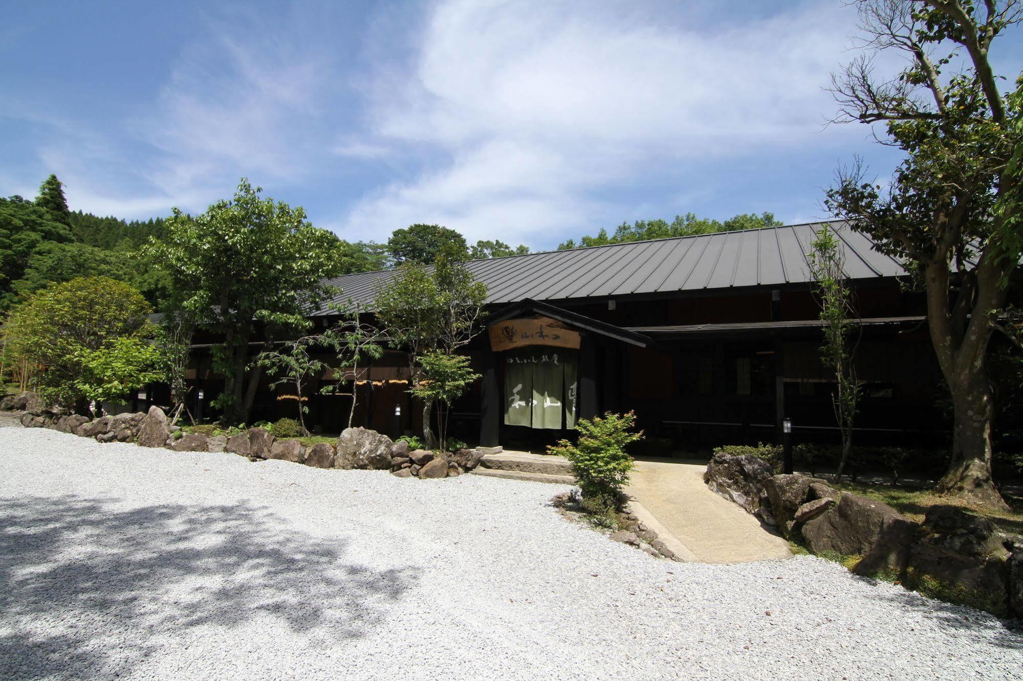 Готель Yufuin Ryoan Wazanho Ойта Екстер'єр фото